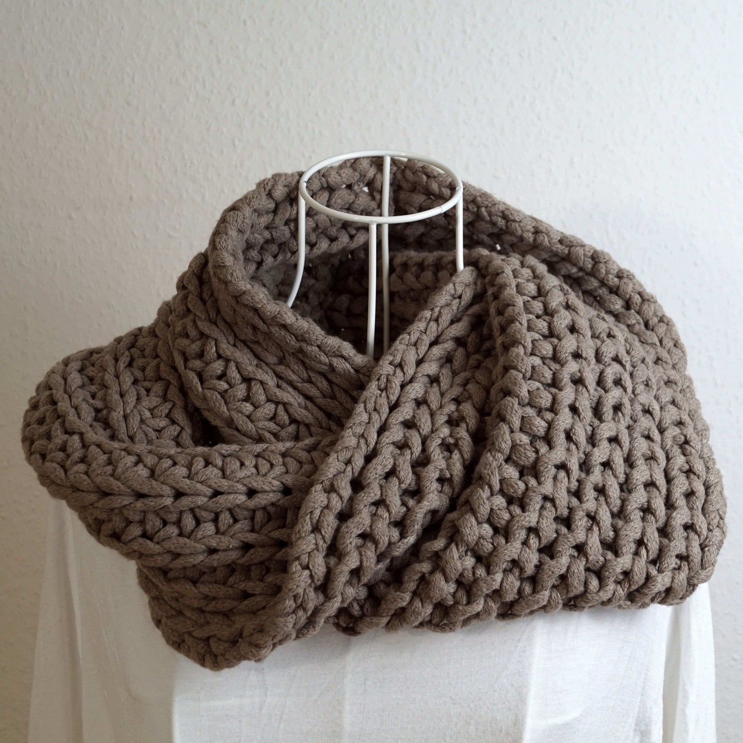 Loop CONTORTA groß - Meshmade