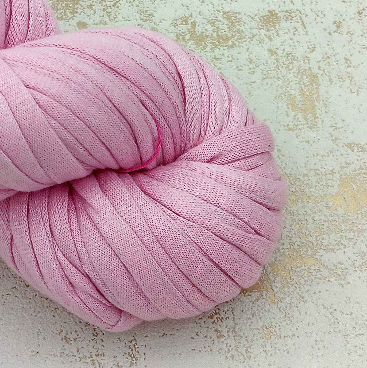 Rosafarbene Wolle L'ORIGINALE Winter Wool XXL 250g für warme Mützen und Schals