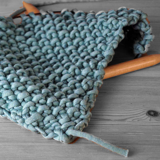 Strickstück aus winter wool XXL mit Perlmuster als Ansicht für das Strickbild 